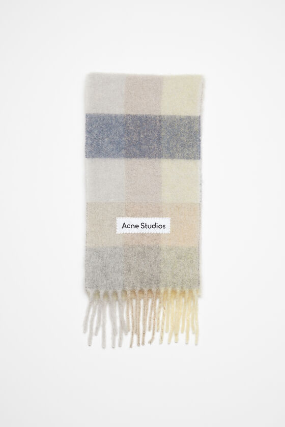 (image for) Chic Mohair checked scarf